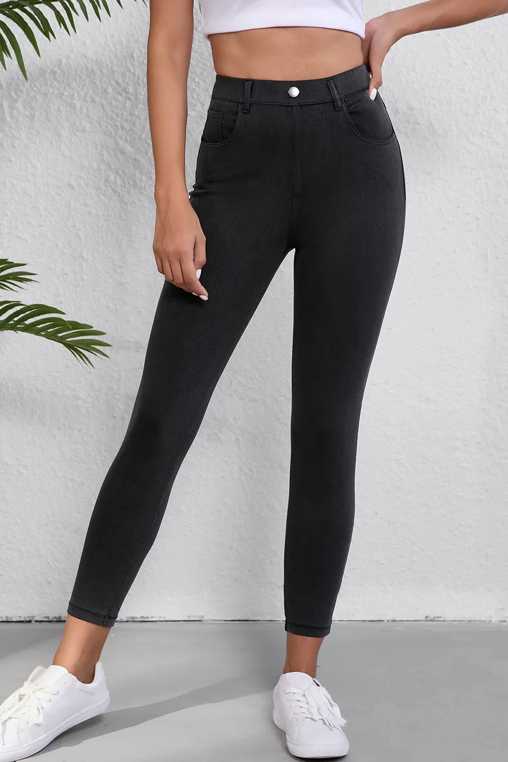 Black Ankle Cut Jeans