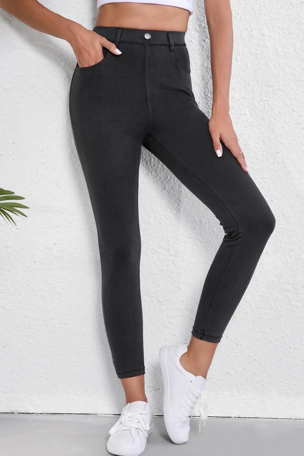 Black Ankle Cut Jeans