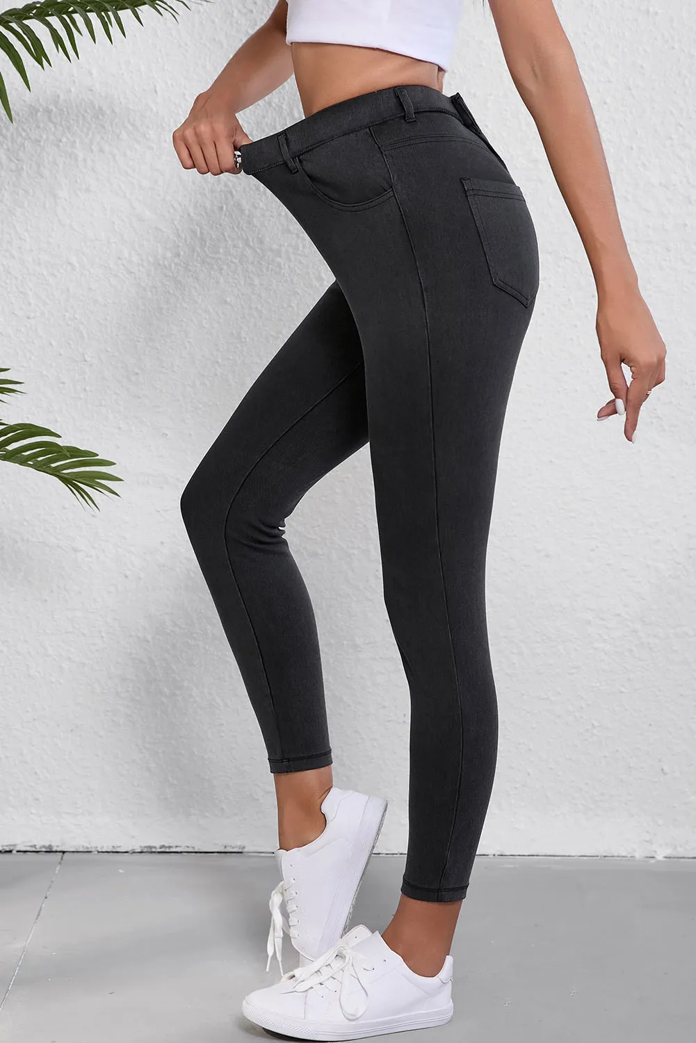 Black Ankle Cut Jeans