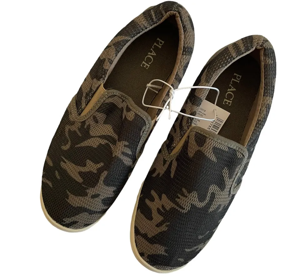 Boy Slip On Sneakers Camouflage Size 4