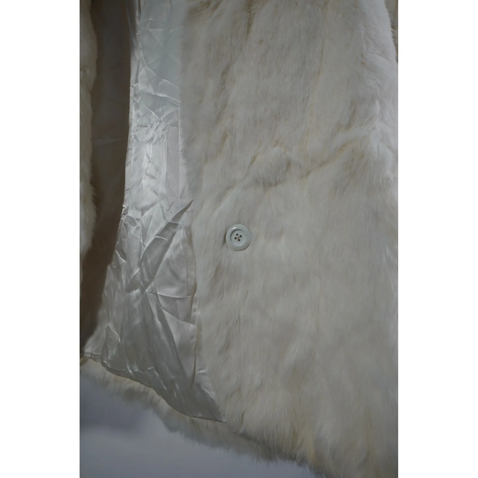"Retail" Vintage Made in Hong Kong White Winter Fur Coat Women's (See Dimension)