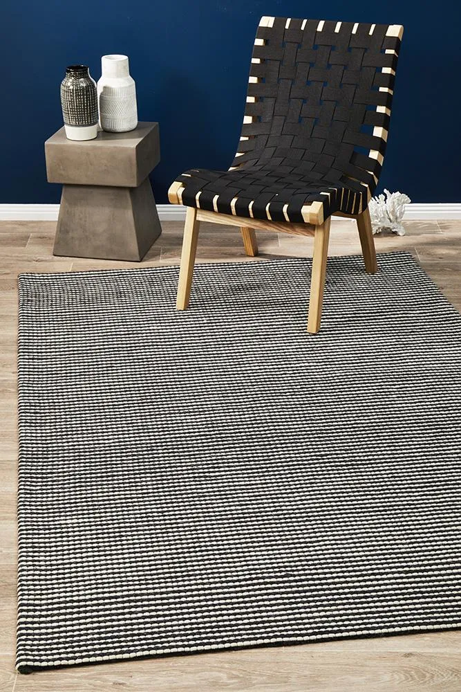 Studio 320 Rug (Black) by Rug Culture