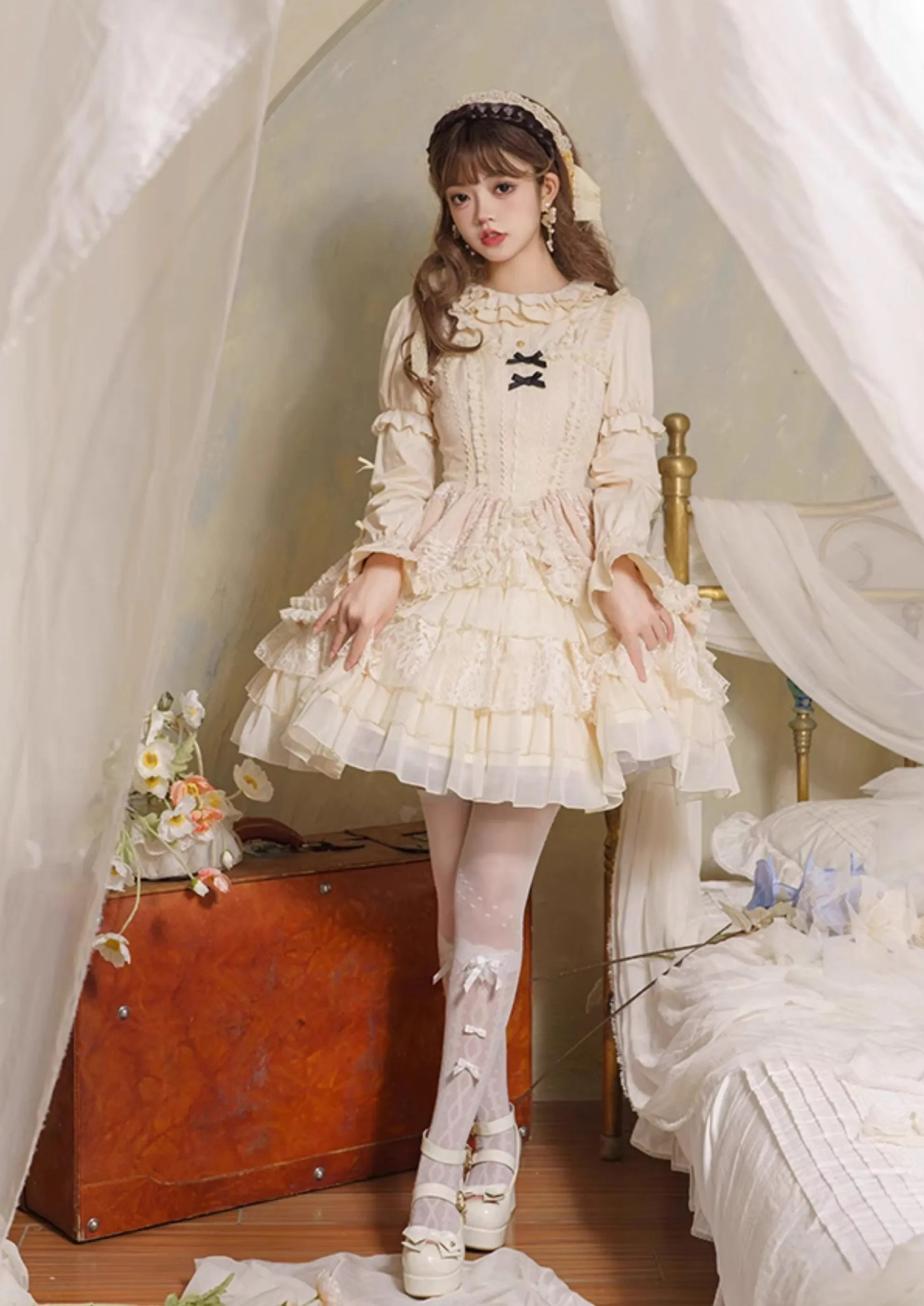 Universal Lolita Music Box White Cream Color Sweet Princess Lace Bow Dollcore Girl Strap Dress