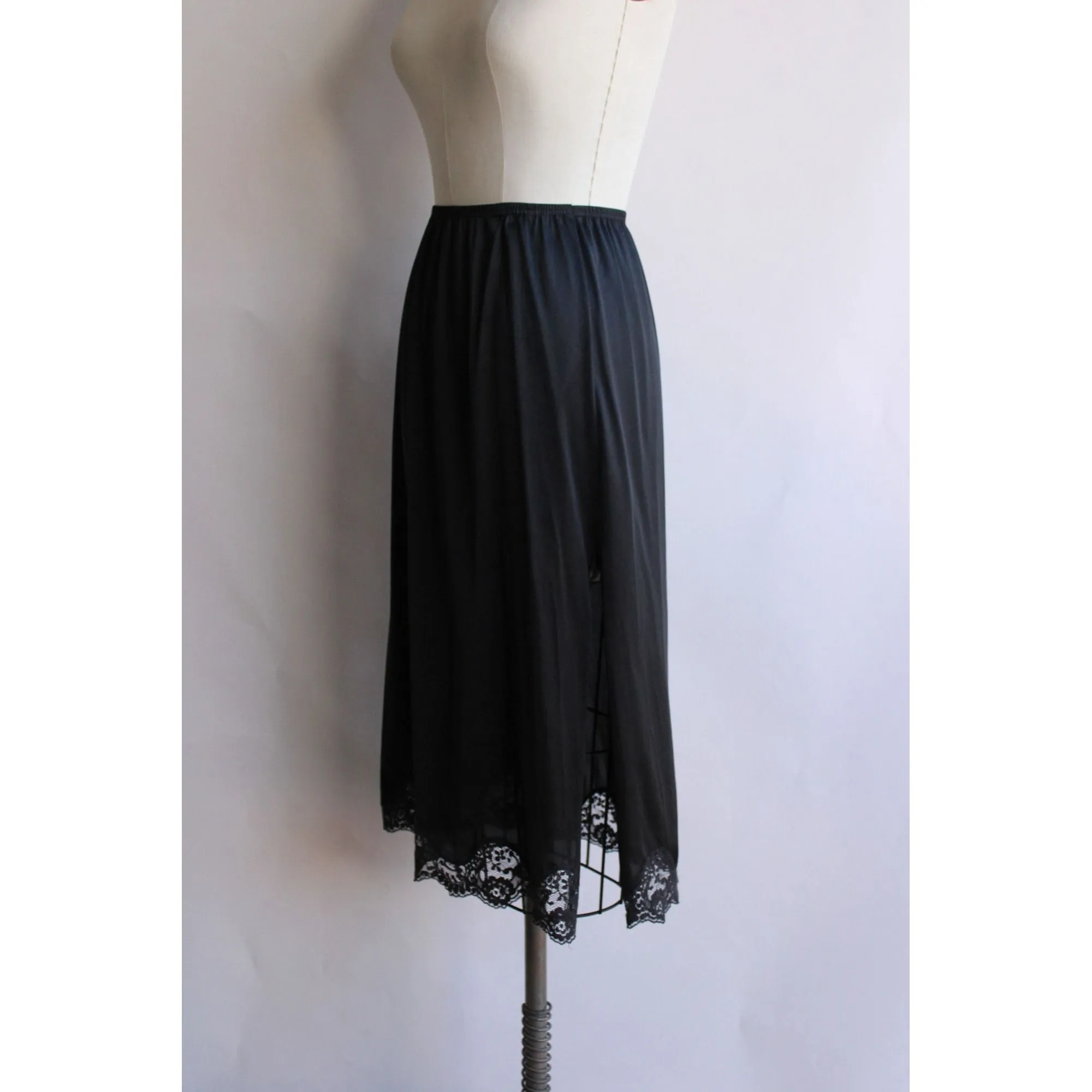 Vintage 1950s 1960s Black Nylon Half Slip
